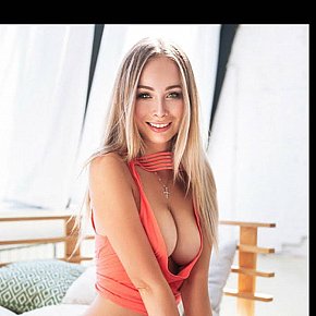 Taya Occasional
 escort in London offers Girlfriend Experience (GFE) services