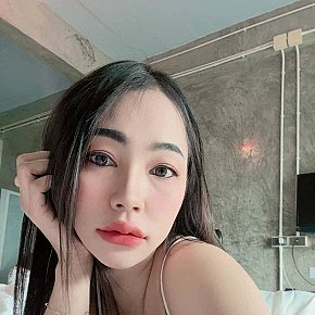 Aiwa escort in Abu Dhabi offers Küssen services