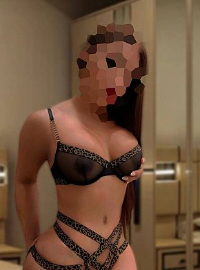 Susi Super Gros Cul escort in Abu Dhabi offers Lécher et sucer les testicules services