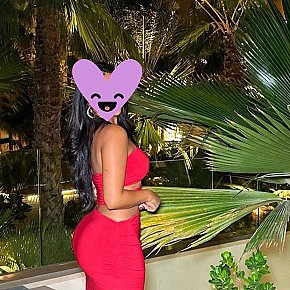 Lala escort in Dubai offers Bacio alla francese services