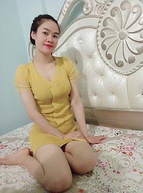 Mina escort in  offers Duş services