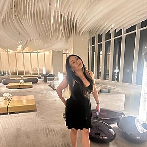 Ly-Lee escort in  offers Eier lecken services