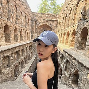 Sofia-Kang Pequeña Y Delgada escort in Manila offers Sexo en diferentes posturas
 services