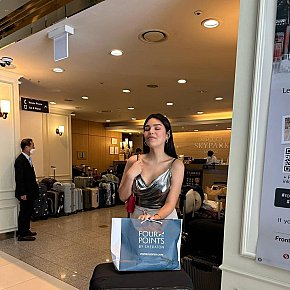 Tamara escort in Tokyo offers Massaggio sensuale su tutto il corpo services