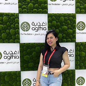Iskra escort in Dubai offers Experiência com garotas (GFE) services