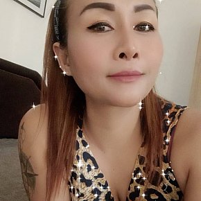 Sunny escort in Muscat offers Anal Sex services