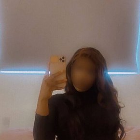 Courtney Vip Escort escort in Hertfordshire offers Bacio se c'è sintonia services