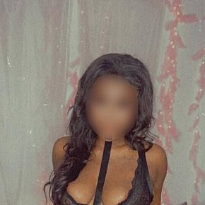 Courtney Vip Escort escort in Hertfordshire offers Bacio se c'è sintonia services