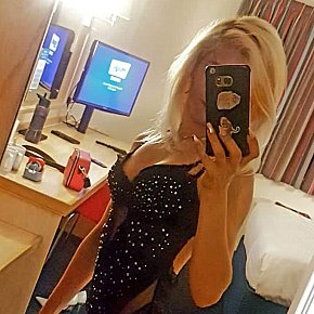 Deea Ganz Natürlich escort in Hertfordshire offers Sex in versch. Positionen services