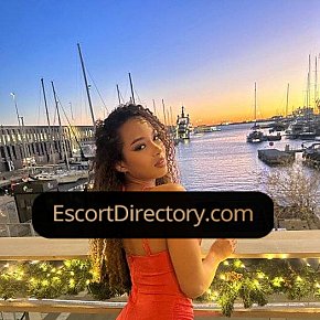 Lauren Vip Escort escort in Barcelona offers Massaggio erotico services