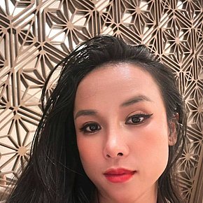 Emily escort in Muscat offers Massagem erótica services
