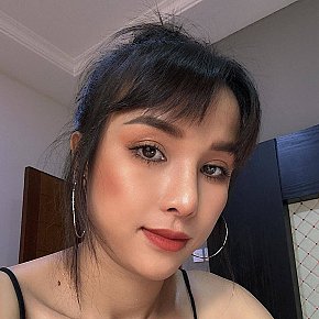 Emily escort in Muscat offers Massagem erótica services