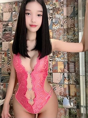 Sun-MI escort in Tokyo offers Massagem sensual em todo o corpo services