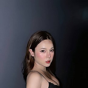 Ningning escort in  offers Lingerie services
