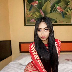 Aura-Vers-Huge-Load Vip Escort escort in Jakarta offers Intimate massage services