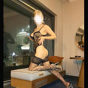 Lalysa escort in Frankfurt offers Erotic massage services