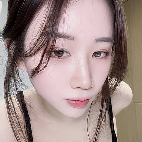 xinyi Completamente Naturale escort in Hong Kong offers Massaggio erotico services
