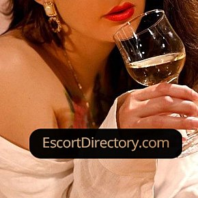 Ariel escort in Lisbon offers French Kissing services