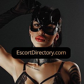 Victoria Vip Escort escort in  offers Embrasser avec la langue services