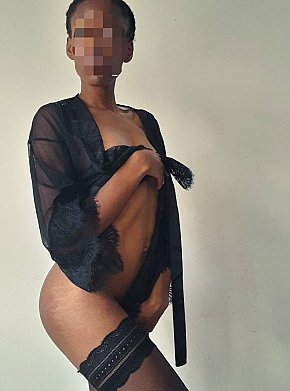 Mona Petite
 escort in Lisbon offers Cumshot on body (COB) services