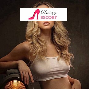 Ivy Vip Escort escort in Hamburg offers French Kissing services