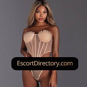 Ariadna escort in Madrid offers Anal Sex services