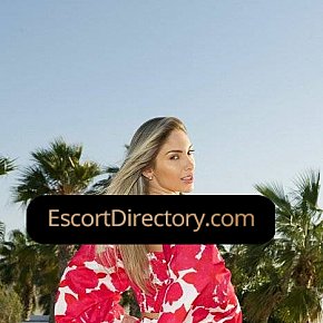 Anna escort in London offers Girlfriend Experience (GFE) services