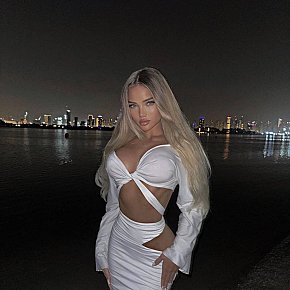 Eva Super Booty
 escort in Dubai offers Erotic massage services