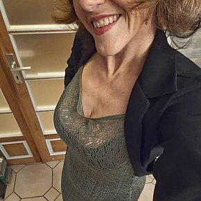 Flora Prof De Fitness escort in Paris offers Sexe anal services