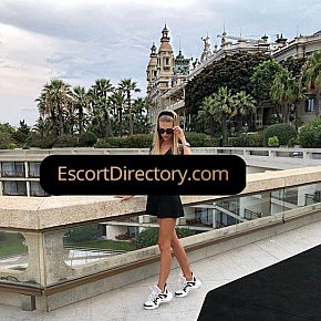 Amily Modella/Ex-modella escort in Lugano offers Giochi di Ruolo e Fantasy services