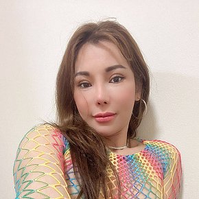 Linda Naturală escort in Abu Dhabi offers Oral cu Prezervativ services