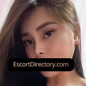 Kristal escort in Manila offers Sborrata in bocca services