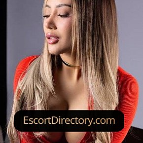 Luna Menue escort in 