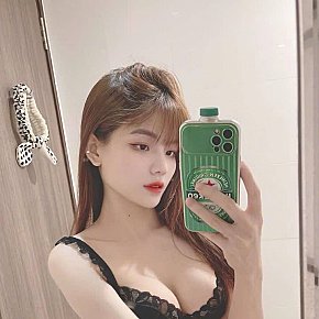 jenny Super Busty
 escort in Geylang offers Cumshot on body (COB) services