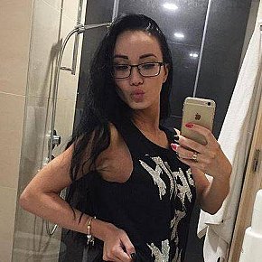 Real-Brunette Fitness-Mädchen escort in Bucharest