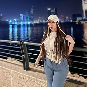 Aiyla-Arabic-Anal-Girl Mature escort in Doha offers Erotic massage services