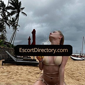 Larisa escort in Florence offers Girlfriend Experience(GFE) services