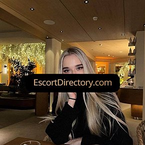 Larisa Vip Escort escort in Florence offers Masturbare services