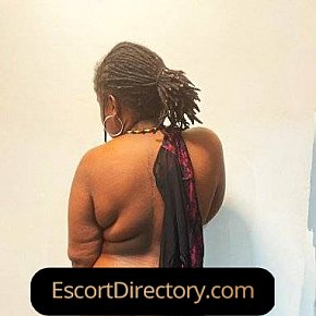 Nata Petite
 escort in Montreal offers Erotic massage services