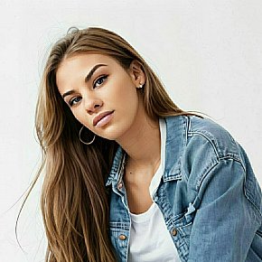 INNA escort in Wien offers Pompino con preservativo services