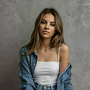 INNA escort in Wien offers Pompino con preservativo services
