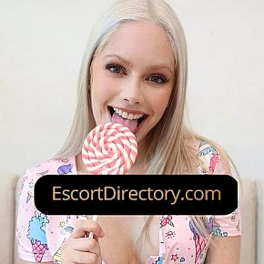 Vivian-Lola escort in  offers Ins Gesicht spritzen services