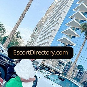 Angel escort in Dubai offers Cumshot on body (COB) services