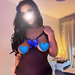 British-Anisha Madura escort in Essex offers Masturbar
 services