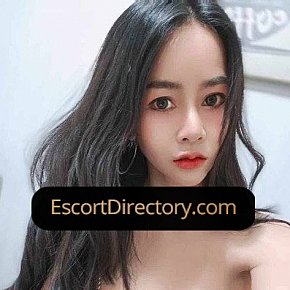 Emma Vip Escort escort in Bangkok offers Erotic massage services