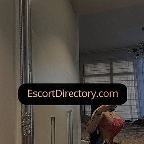 Marina Modella/Ex-modella escort in Abu Dhabi offers Massaggio erotico services