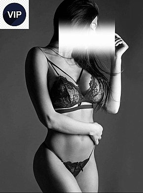 Natasha-Warsaw-Escort Sportivă escort in Warsaw offers Finalizare pe Corp(COB) services