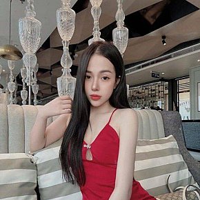 Mery Studentessa Al College escort in Penang offers Pompino con preservativo services