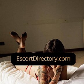 Agatha Vip Escort escort in  offers Embrasser avec la langue services