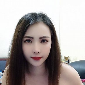 Elisa escort in Abu Dhabi offers Full Body Sensual Massage services